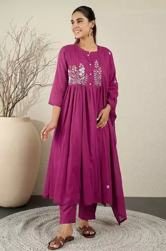 Floral Embroidered Thread Work Pure Cotton Kurta With Trousers & Dupatta