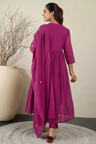 Floral Embroidered Thread Work Pure Cotton Kurta With Trousers & Dupatta