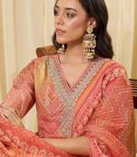 Women Printed Regular Thread Work Kurta with Trousers & With Dupatta