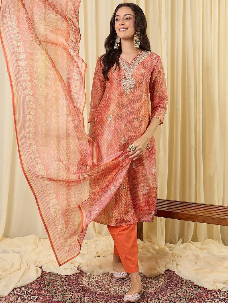 Women Printed Regular Thread Work Kurta with Trousers & With Dupatta