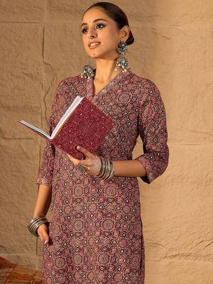 Women Ethnic Motifs Printed Pure Cotton Kurta with Trouser 1