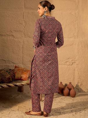 Women Ethnic Motifs Printed Pure Cotton Kurta with Trouser 5