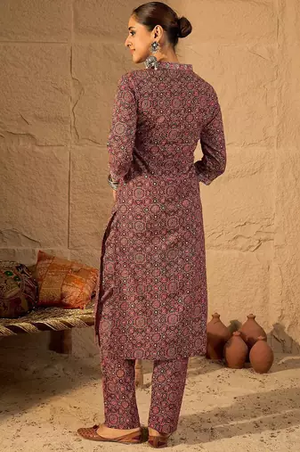 Women Ethnic Motifs Printed Pure Cotton Kurta with Trouser