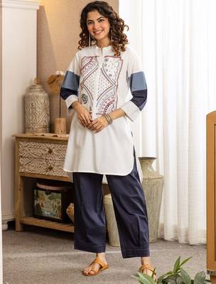Women Printed Regular Pure Cotton Kurta with Trousers 1