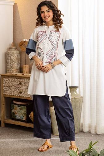 Women Printed Regular  Cotton Kurta with Trousers