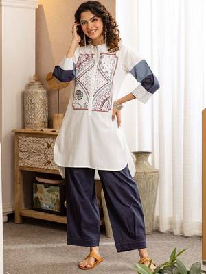 Women Printed Regular Pure Cotton Kurta with Trousers 6