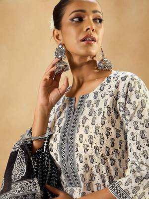 Floral Printed Mirror Work Pure Cotton Kurta with Palazzos & With Dupatta 1