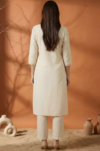Women Floral Embroidered Regular Thread Work Pure Cotton Kurta with Trousers