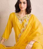 Women Ethnic Motifs Embroidered Regular Kurta with Trousers & With Dupatta