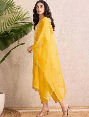 Women Ethnic Motifs Embroidered Regular Kurta with Trousers & With Dupatta 4