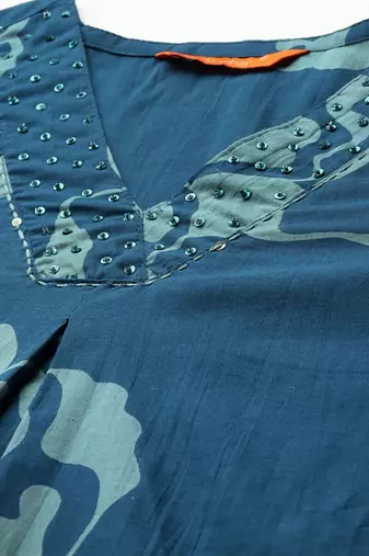 Floral Printed Pure Cotton Kurta With Trousers & Dupatta