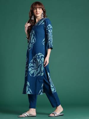 Floral Printed Pure Cotton Kurta With Trousers & Dupatta 6