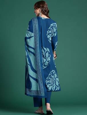 Floral Printed Pure Cotton Kurta With Trousers & Dupatta 7
