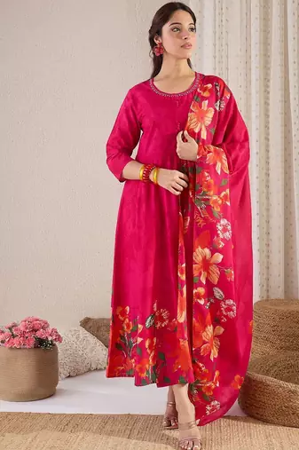 Women Floral Printed Regular Pure Cotton Kurta with Trousers & Dupatta