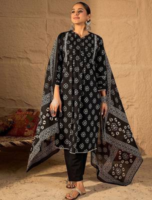Women Ethnic Motifs Printed Pure Cotton Kurta with Trouser & Dupatta 2
