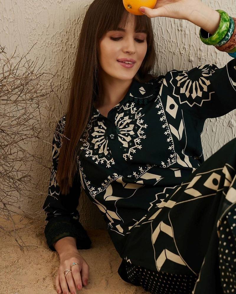 Women Printed Regular Kurta with Harem Pants
