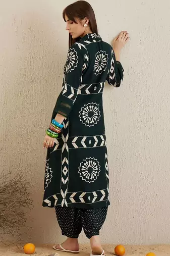 Women Printed Regular Kurta with Harem Pants