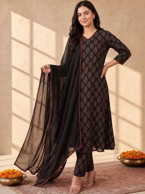 Women Ethnic Motifs Printed Regular Pure Cotton Kurta with Trousers & With Dupatta 1