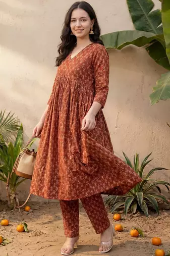 Women Ethnic Motifs Printed Empire Pure Cotton Kurta with Trousers