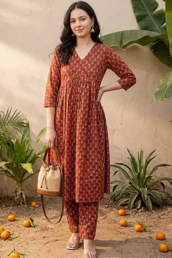 Women Ethnic Motifs Printed Empire Pure Cotton Kurta with Trousers