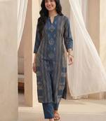 Women Ethnic Motifs Printed Regular Kurta with Trousers
