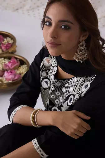 Ethnic Embroidered Round Neck Straight Kurta with Trousers & Dupatta