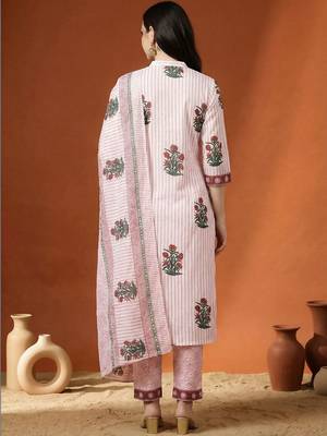 Women Printed Regular Pure Cotton Kurta with Trousers & With Dupatta 6