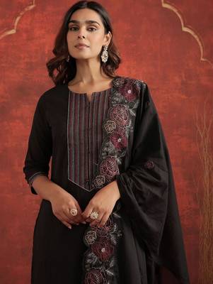 Embroidered Round Neck Thread Work Pure Cotton Kurta With Trousers & Dupatta 2