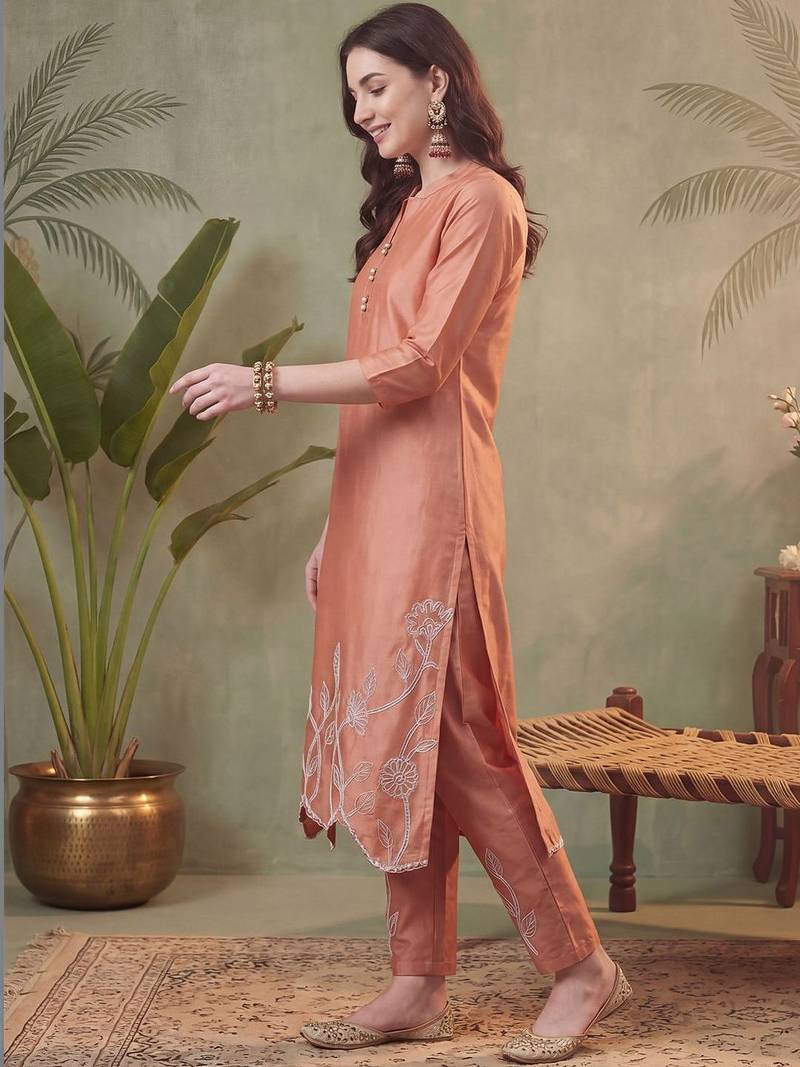 Women Floral Embroidered Regular Thread Work Pure Cotton Kurta with Trousers