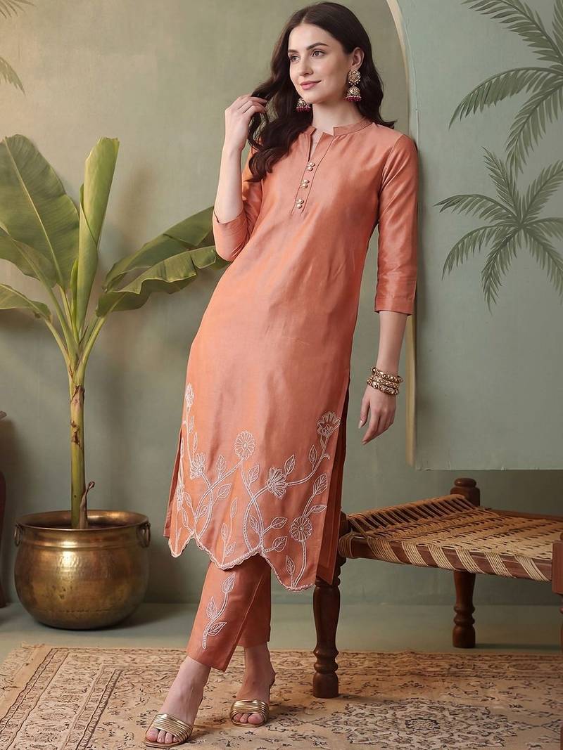 Women Floral Embroidered Regular Thread Work Pure Cotton Kurta with Trousers
