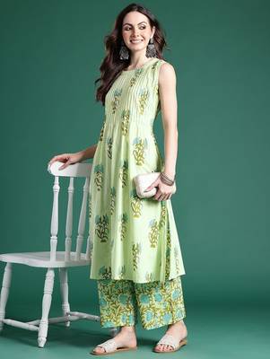 Floral Printed Regular Pure Cotton Kurta with Palazzos 6