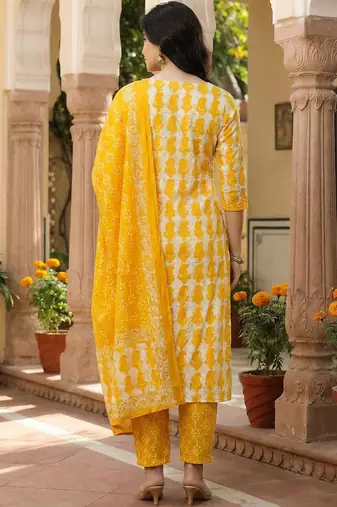 Women Ethnic Motifs Printed Regular Pure Cotton Kurta with Trousers & With Dupatta