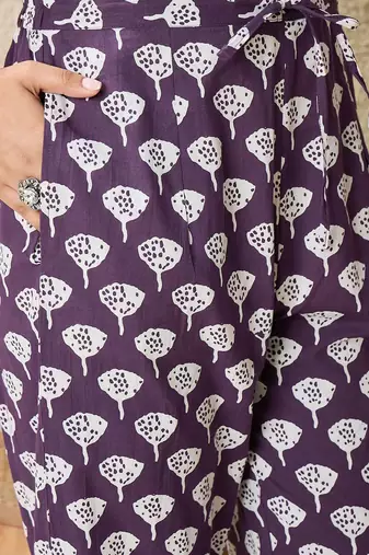 Floral Printed V-Neck Pure Cotton Straight Kurta With Trousers And Dupatta