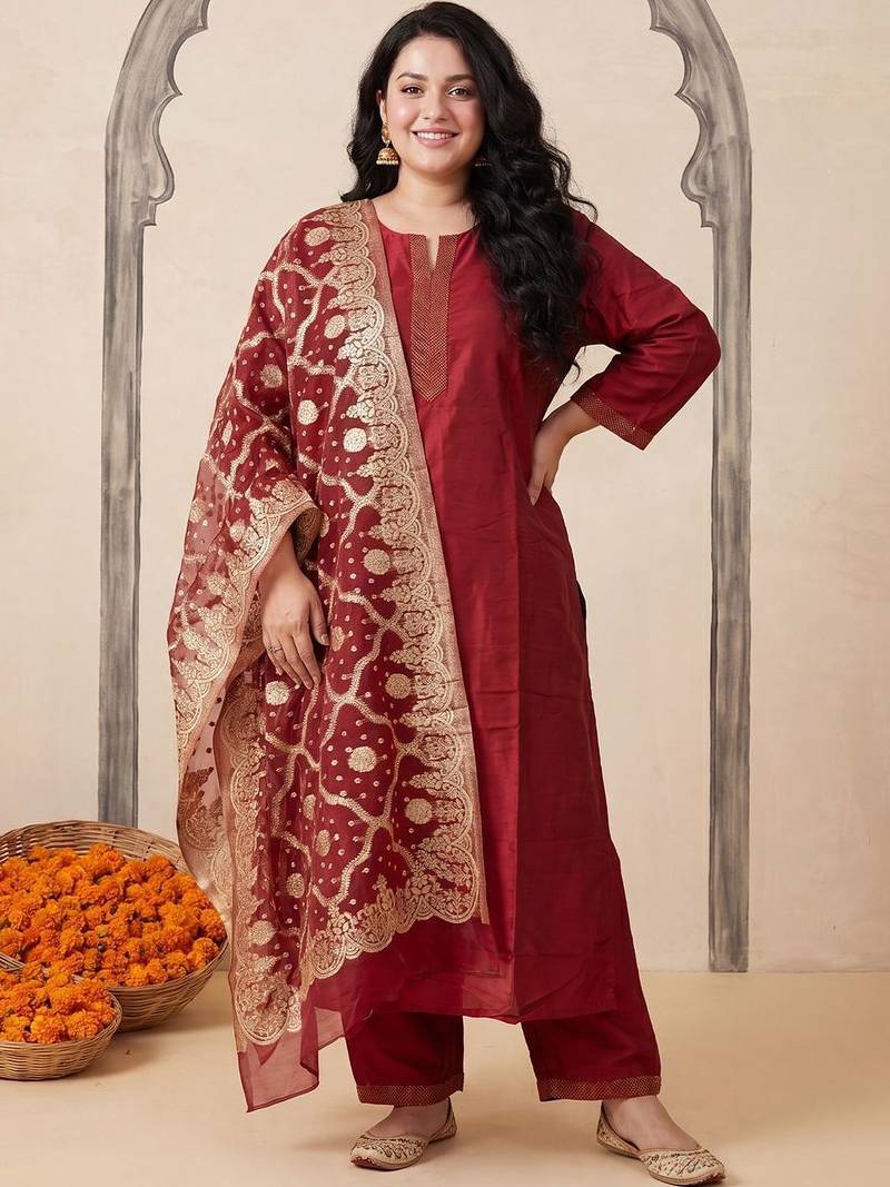 Women Ethnic Motifs Regular Kurta with Trousers & With Dupatta