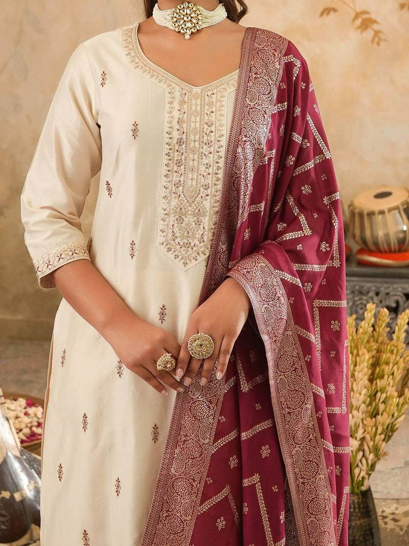 Ethnic Motifs Embroidered Regular Sequinned Kurta with Trousers & Dupatta