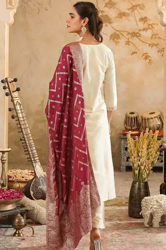 Ethnic Motifs Embroidered Regular Sequinned Kurta with Trousers & Dupatta