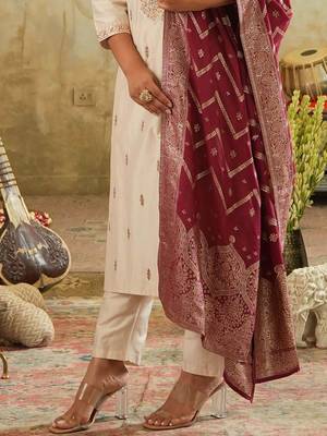 Ethnic Motifs Embroidered Regular Sequinned Kurta with Trousers & Dupatta 6