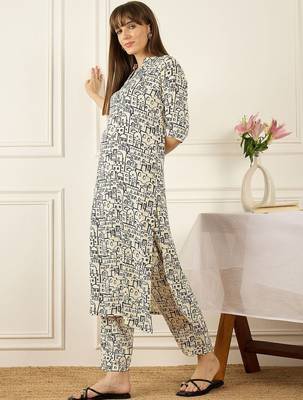 Floral Printed Thread Work Pure Cotton Kurta With Palazzos 4