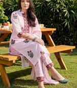 Women Floral Printed Regular Pure Cotton Kurta with Trousers & With Dupatta