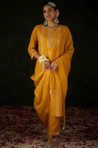 Women Ethnic Motifs Embroidered Regular Sequinned Kurta with Trousers & With Dupatta