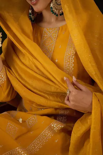 Women Ethnic Motifs Embroidered Regular Sequinned Kurta with Trousers & With Dupatta