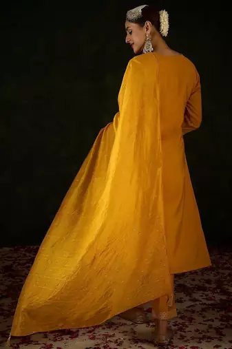 Women Ethnic Motifs Embroidered Regular Sequinned Kurta with Trousers & With Dupatta