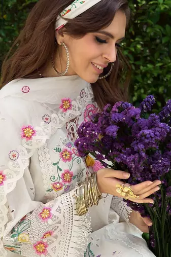 Women Floral Embroidered Regular Sequinned Pure Cotton Kurta with Trousers & With Dupatta