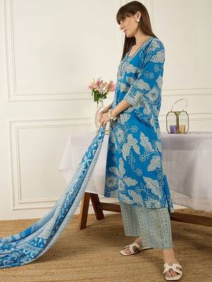 Women Floral Printed Regular Pure Cotton Kurta with Palazzos & With Dupatta 3