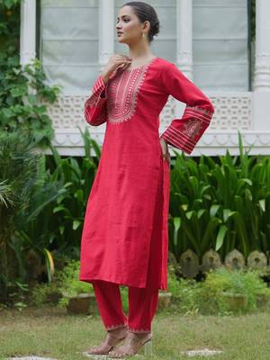 Women Ethnic Motifs Embroidered Regular Sequinned Kurta with Trousers 4