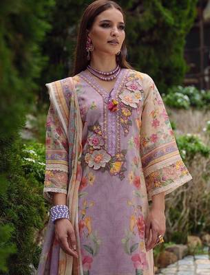 Floral Embroidered Beads and Stones Linen Kurta with Trousers & Dupatta 1