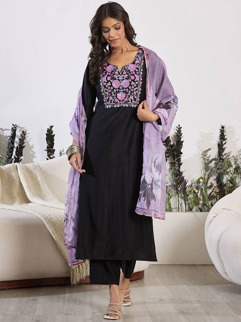 Floral Embroidered Yoke Design Round Neck Regular Kurta With Trouser & Dupatta