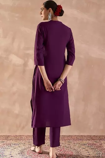 Women Floral Embroidered Regular Kurta with Trousers