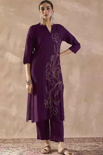 Women Floral Embroidered Regular Kurta with Trousers