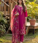 Women Floral Embroidered Regular Thread Work Liva Kurta with Trousers & With Dupatta